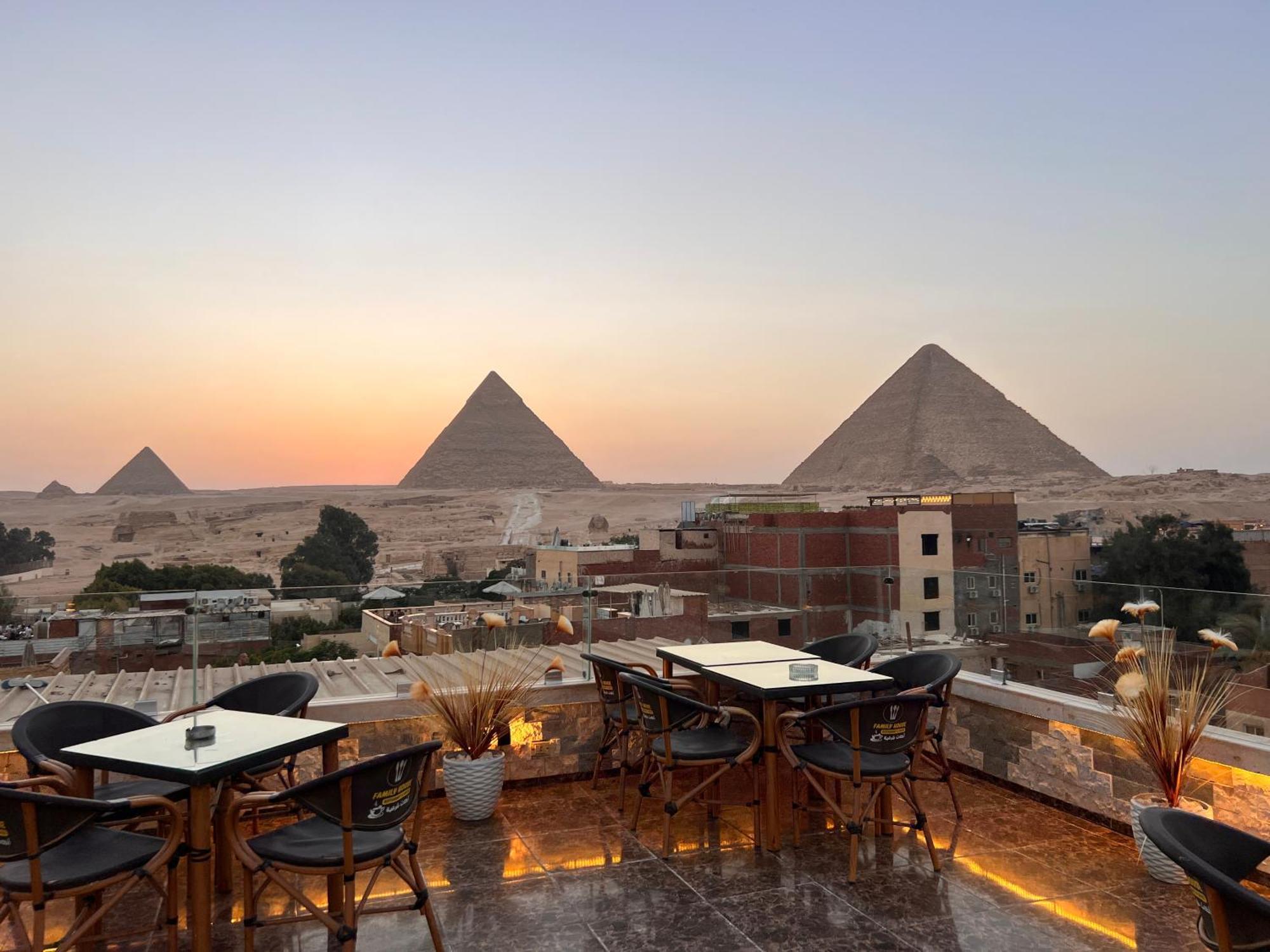 Hotel The Pyramids 4*